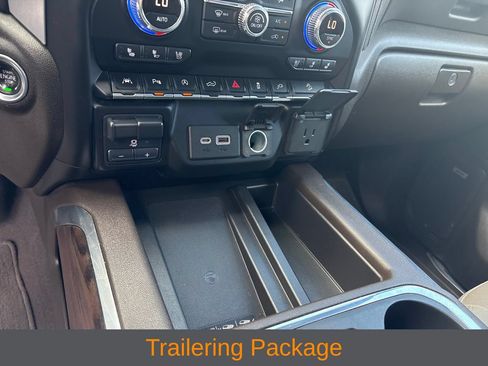 Used 2021 GMC Sierra 1500 SLT w/ SLT Premium Plus Package AWD/4WD image 20