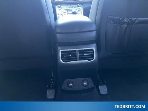 Used 2023 Hyundai Santa Fe SEL image 15