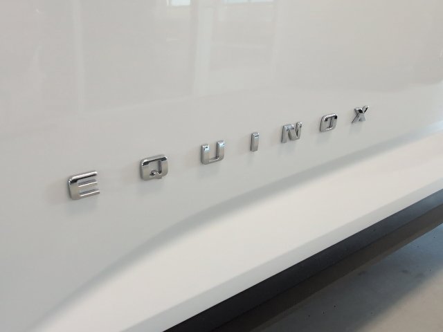 New 2026 Chevrolet Equinox LT w/ LPO, Floor Liner Package FWD image 10