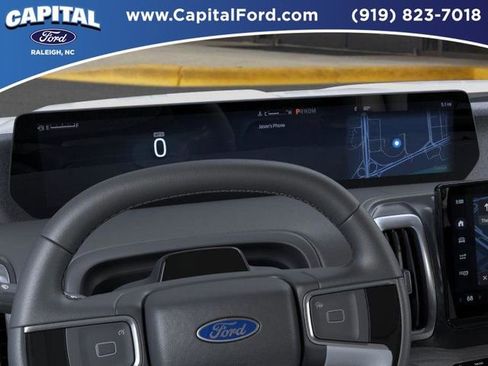 New 2025 Ford Expedition Platinum w/ Driver's Package image 13