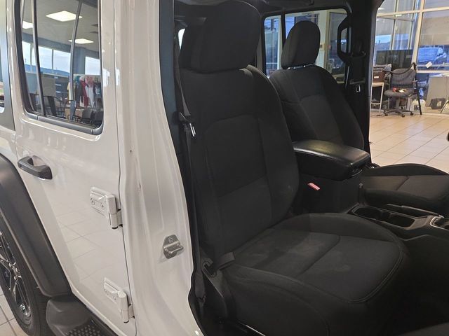 Used 2022 Jeep Wrangler Unlimited Sport AWD/4WD image 25