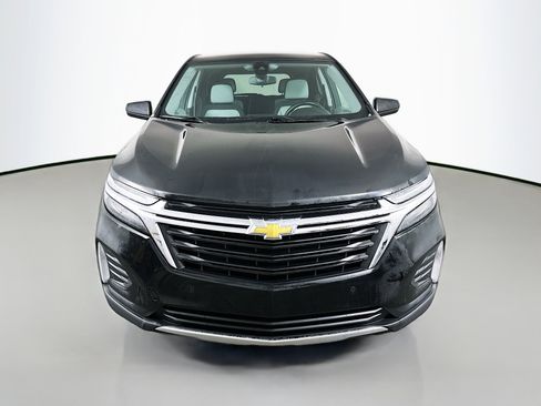 Used 2023 Chevrolet Equinox LT image 2