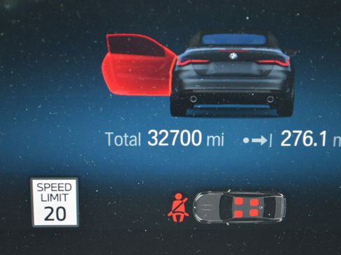 Certified 2024 BMW 430i Convertible w/ Premium Package image 25