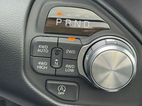 New 2026 RAM 1500 Laramie AWD/4WD image 22