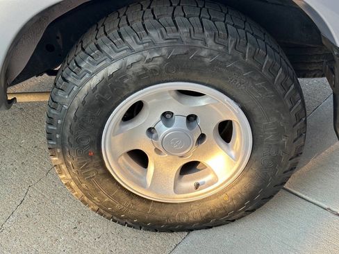 Used 1996 Toyota Land Cruiser image 39