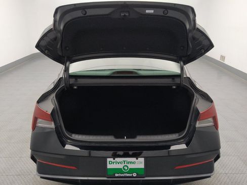 Used 2025 Hyundai Elantra Sport FWD image 29