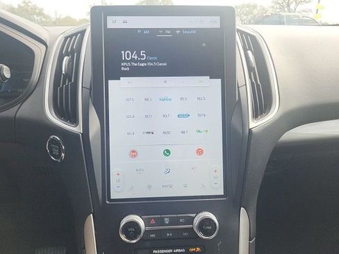 Used 2024 Ford Edge SEL image 11