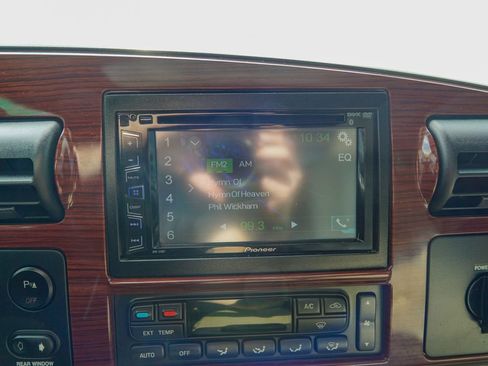 Used 2006 Ford F250 Lariat image 26