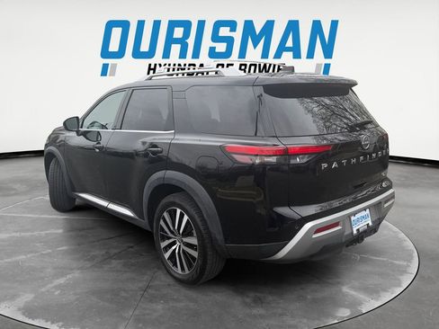 Used 2023 Nissan Pathfinder Platinum image 4