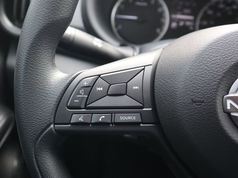 New 2025 Nissan Kicks Play S image 19