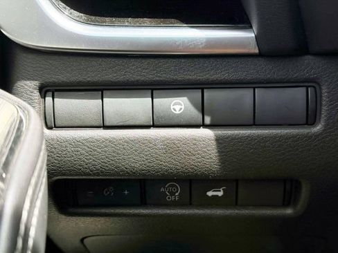 Used 2023 Nissan Rogue SL AWD/4WD image 33