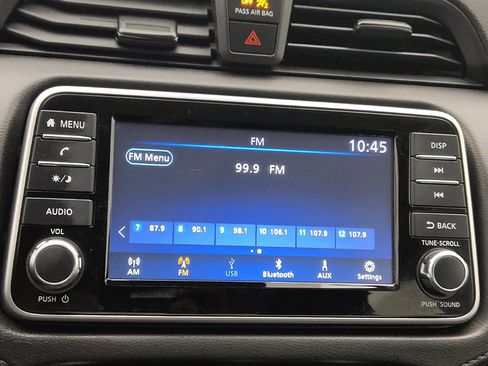 Used 2025 Nissan Versa S FWD image 25