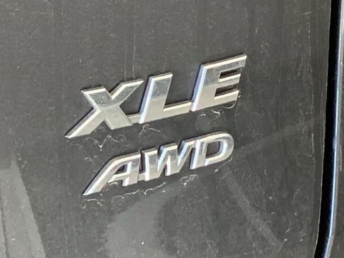 Used 2024 Toyota RAV4 XLE w/ Convenience Package AWD/4WD image 12