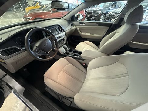 Used 2016 Hyundai Sonata SE FWD image 11