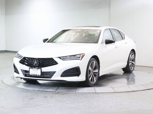 Used 2025 Acura TLX w/ Technology Package image 5