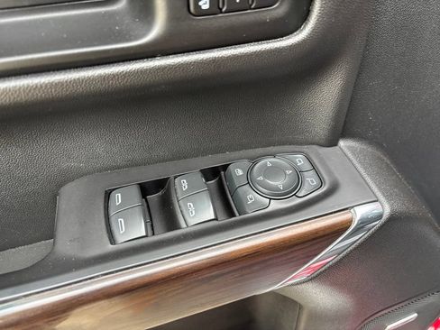 Used 2020 GMC Sierra 1500 SLT w/ SLT Premium Plus Package AWD/4WD image 16