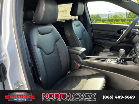 New 2026 Jeep Compass Latitude AWD/4WD image 24