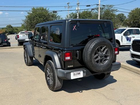 Used 2024 Jeep Wrangler Unlimited Sport AWD/4WD image 8