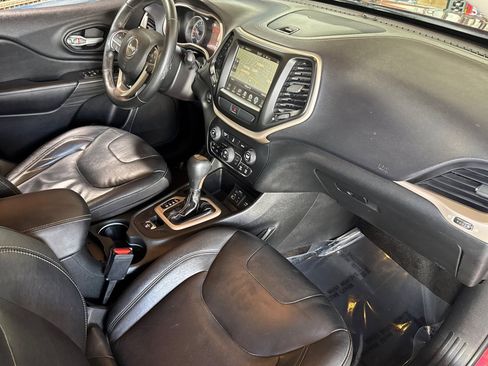 Used 2015 Jeep Cherokee Limited image 33