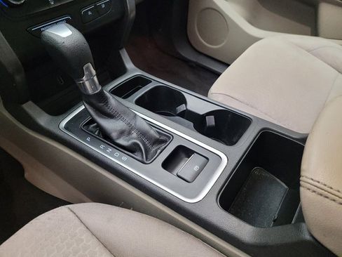 Used 2017 Ford Escape SE FWD image 26