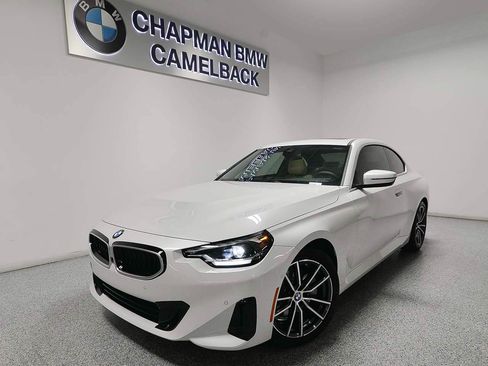 Used 2026 BMW 230i Coupe w/ Convenience Package RWD image 1
