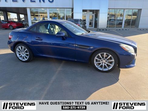 Used 2017 Mercedes-Benz SLC 300 image 2