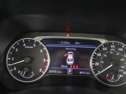 Used 2024 Nissan Sentra SV FWD image 15