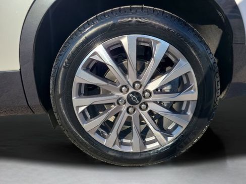 Used 2024 Chevrolet Blazer Premier FWD image 8