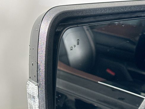 Used 2022 Ford F150 Lariat image 16