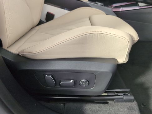 Used 2026 BMW X3 xDrive30 w/ Convenience Package image 31