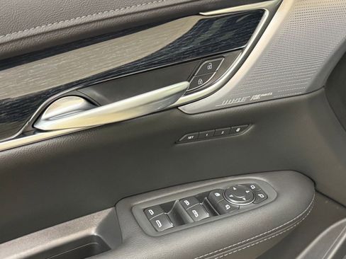 New 2025 Cadillac XT5 Premium Luxury image 14