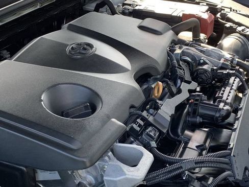 Used 2019 Toyota Camry XSE FWD image 16