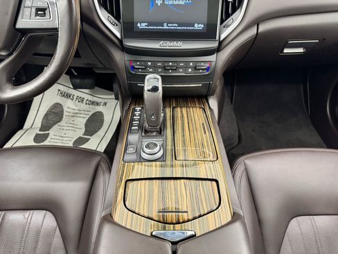 Used 2019 Maserati Ghibli S Q4 AWD/4WD image 28