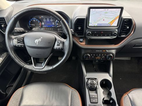 Used 2023 Ford Bronco Sport Outer Banks w/ Tech Package AWD/4WD image 18