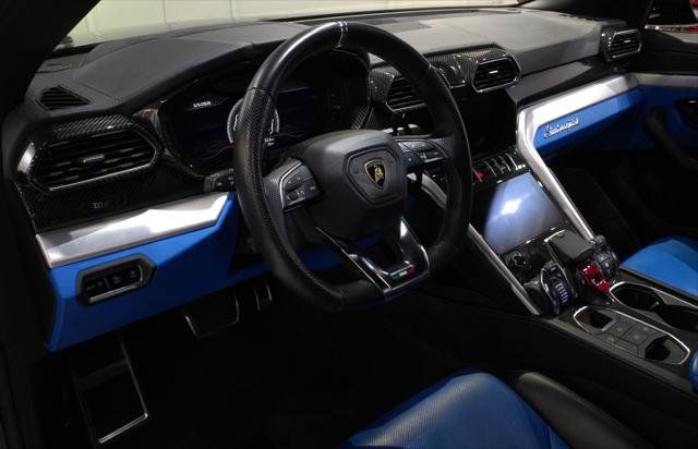 Used 2020 Lamborghini Urus AWD/4WD image 21