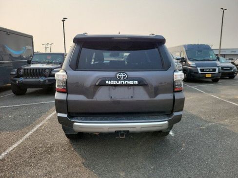 Used 2023 Toyota 4Runner TRD Off-Road Premium w/ Off Road Premium Plus Package AWD/4WD image 3