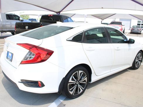 Used 2016 Honda Civic EX-T image 6