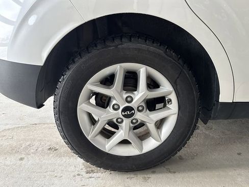 Used 2022 Kia Soul LX w/ Technology Package FWD image 34