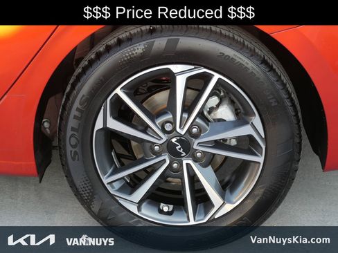 Used 2023 Kia Forte LXS w/ LXS Technology Package image 9