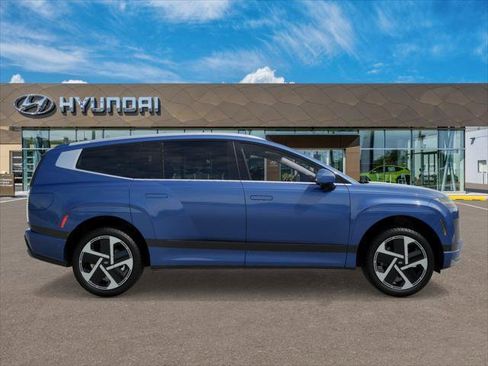 New 2026 Hyundai Ioniq 9 Calligraphy image 7