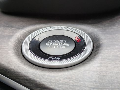 New 2025 Jeep Grand Cherokee L Limited w/ Black Appearance Package image 27