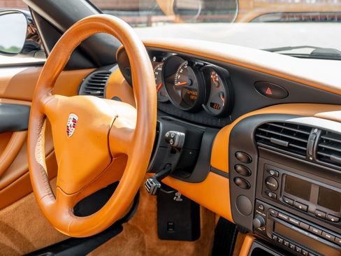 Used 2003 Porsche Boxster RWD image 30
