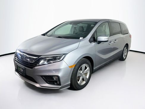 Used 2018 Honda Odyssey EX image 3