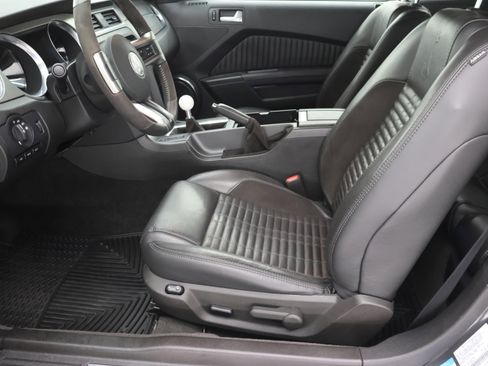 Used 2011 Ford Mustang Shelby GT500 w/ SVT Performance Pkg RWD image 8