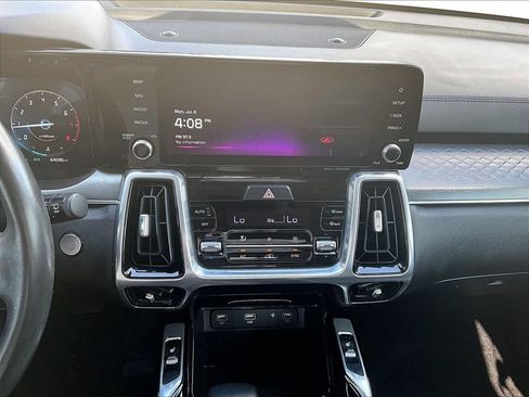 Used 2023 Kia Sorento SX AWD/4WD image 20