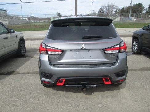 Used 2020 Mitsubishi Outlander Sport AWD image 2