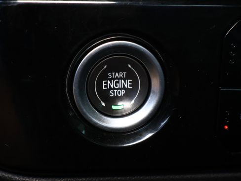 Used 2023 GMC Sierra 1500 SLE AWD/4WD image 17