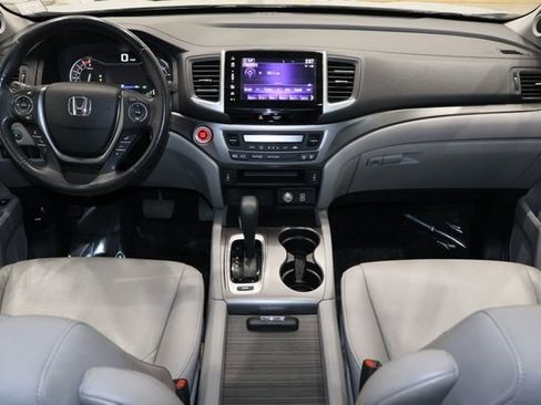Used 2019 Honda Ridgeline RTL-T image 11