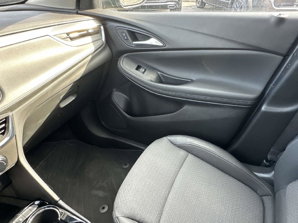 Used 2024 Buick Encore GX Preferred w/ Comfort Package FWD image 30