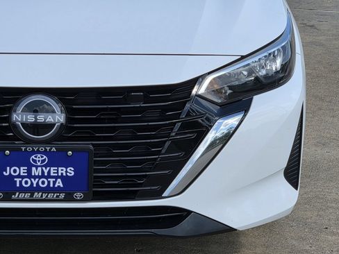 Used 2025 Nissan Sentra S FWD image 4